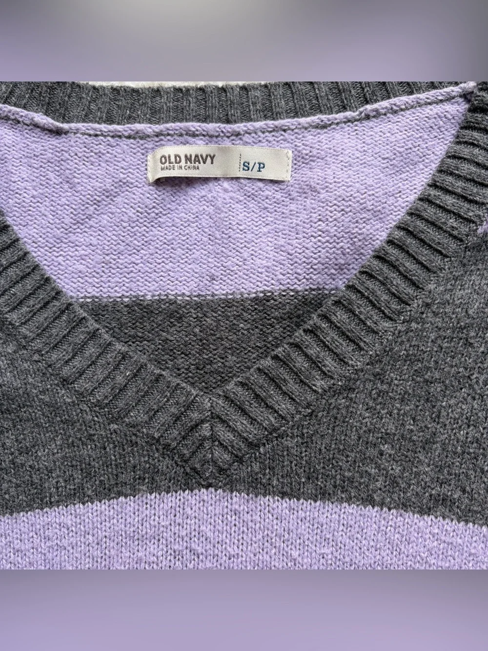 Old Navy Women’s V-Neck Sweater - Gray Purple Striped Long Sleeve, Size Small